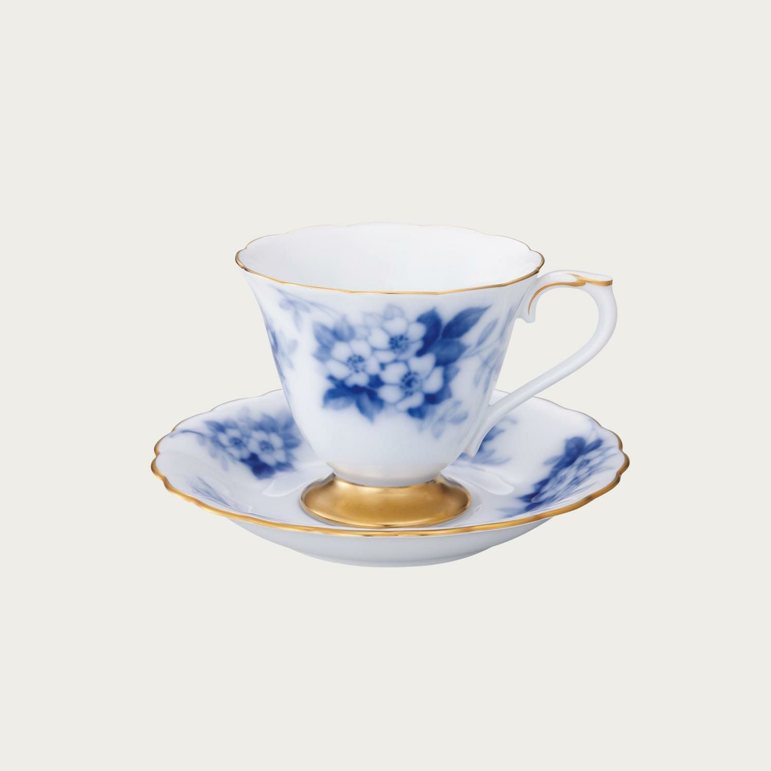 NORITAKE Ivory chinaブルーローズ ティーカップ２サラダ皿２ NORITAKE Ivory chinaブルーローズ ティーカップ2サラダ大皿2 - メルカリ