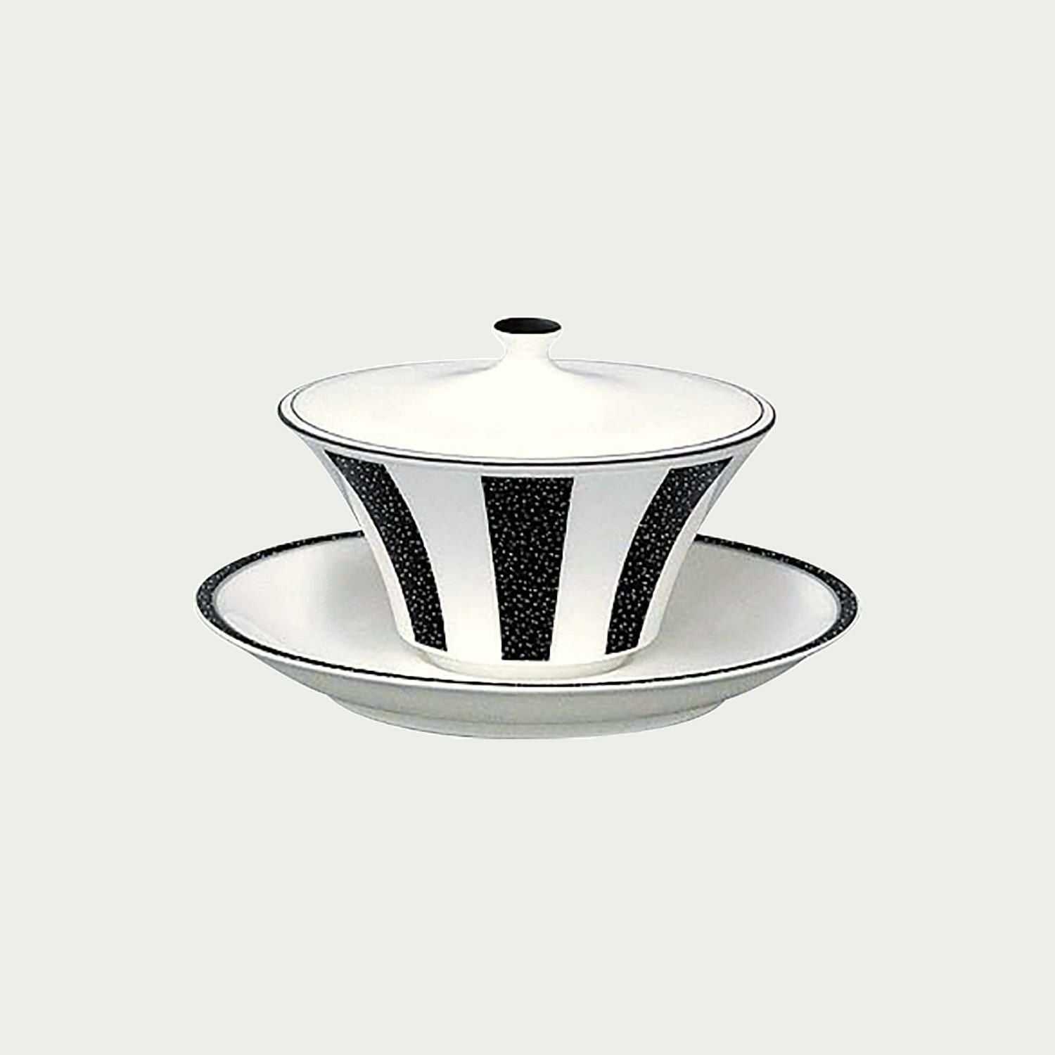 新品　ノリタケ 46,200円 四季彩舞曲 27cmプレート Noritake 受注生産】四季彩舞曲 27cmプレート 桜 | ノリタケ食器公式オンライン